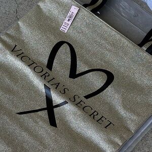 VICTORIA’S SECRET GOLD METALLIC TOTE BAG